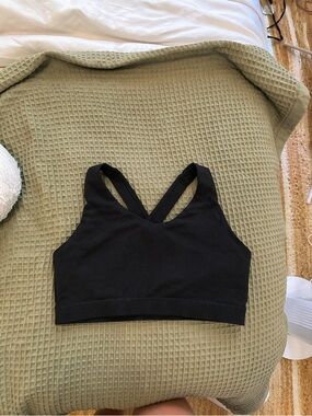 Black Cross Back Sports Bra M/L
